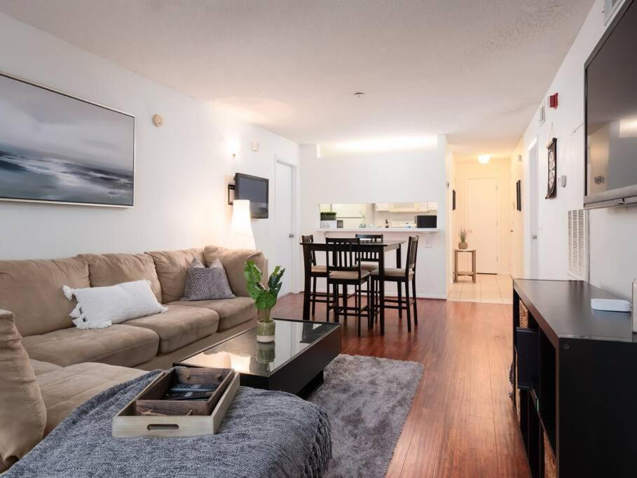 Spacious Condo Mins To Shands, University, & Downtown! Γκέινσβιλ Εξωτερικό φωτογραφία