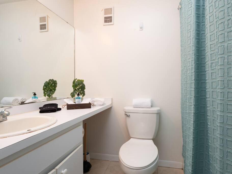 Spacious Condo Mins To Shands, University, & Downtown! Γκέινσβιλ Εξωτερικό φωτογραφία