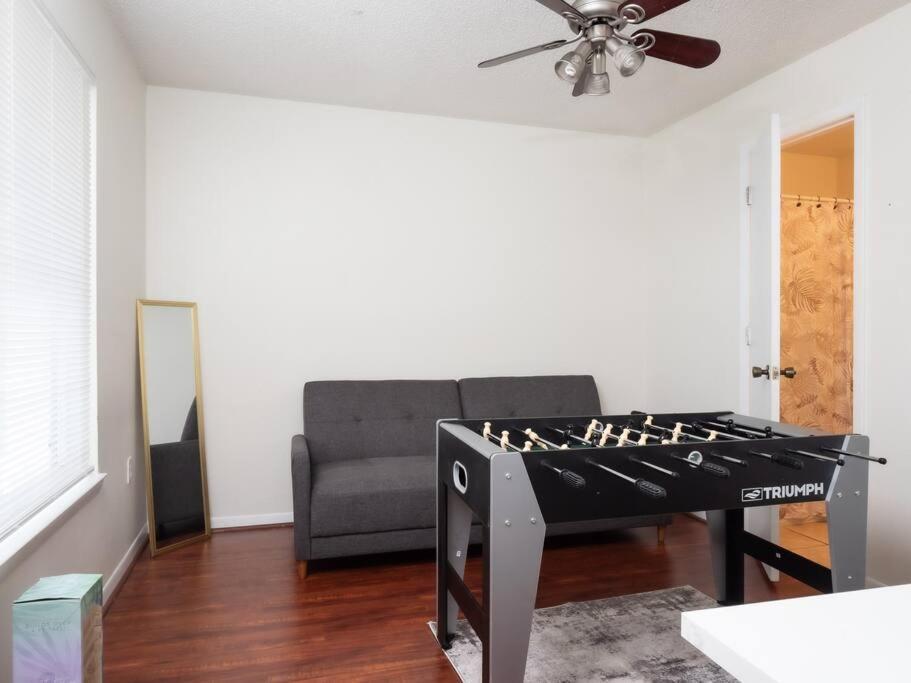 Spacious Condo Mins To Shands, University, & Downtown! Γκέινσβιλ Εξωτερικό φωτογραφία