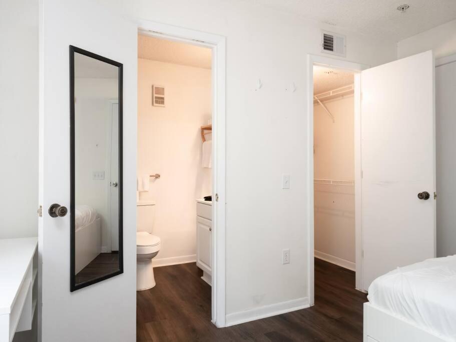 Spacious Condo Mins To Shands, University, & Downtown! Γκέινσβιλ Εξωτερικό φωτογραφία